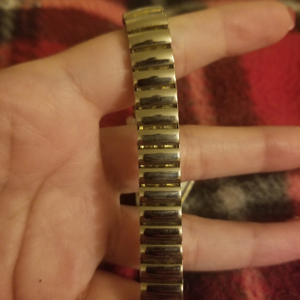 Quartz Watch - Picture 2 of 4